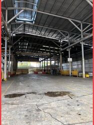 Jalan Buroh (D22), Warehouse #460798341